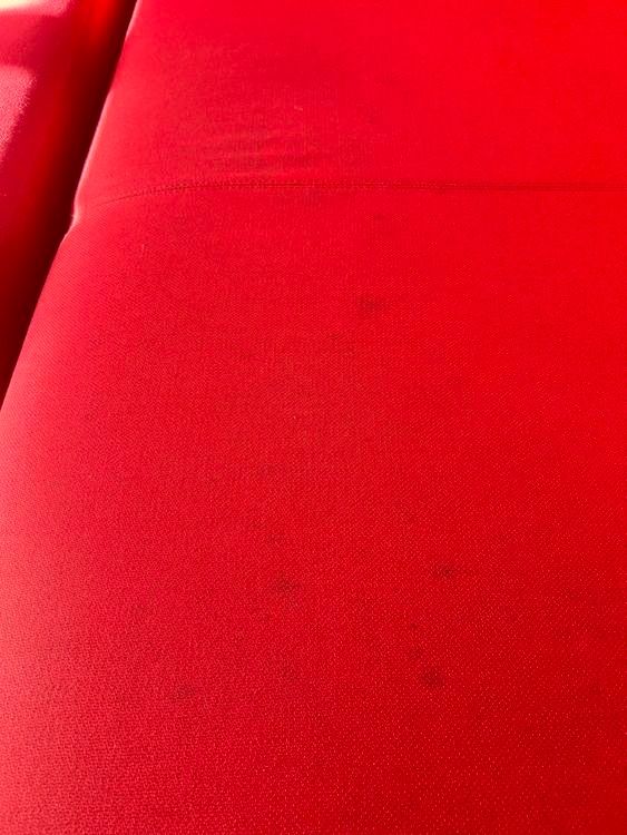 Ligne Roset Divani: Canapé Ligne Roset rouge – Usato da Lausanne venduto da agu_yhn6 4