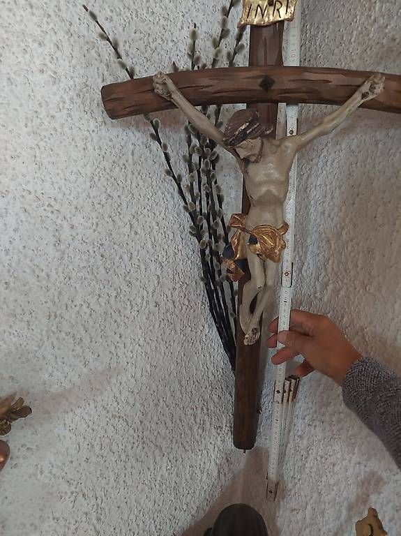 Figuren: Dolomiten, Wandkruzifix – Gebraucht aus Troistorrents von cla_5smf 1