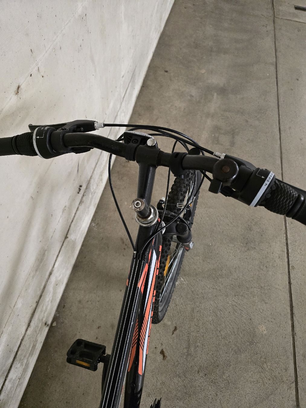 Velos: Velo 24 zoll – Defekt aus Rupperswil von GSXR-600 2