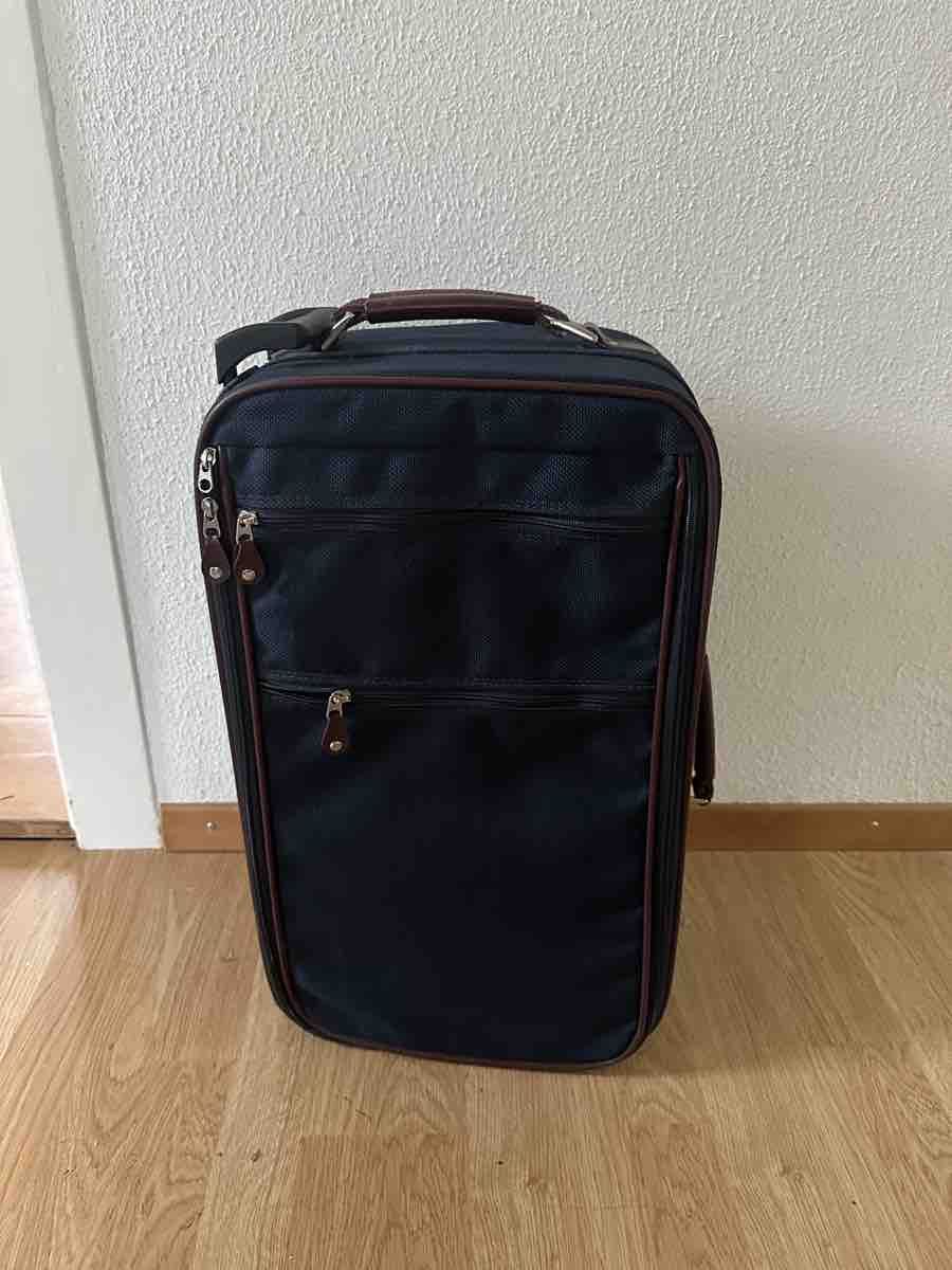 Samsonite Valises de voyage: Samsonite Trolley Suitcase, Blue, Used Condition – D'occasion à Büren an der Aare par bradlee512 2