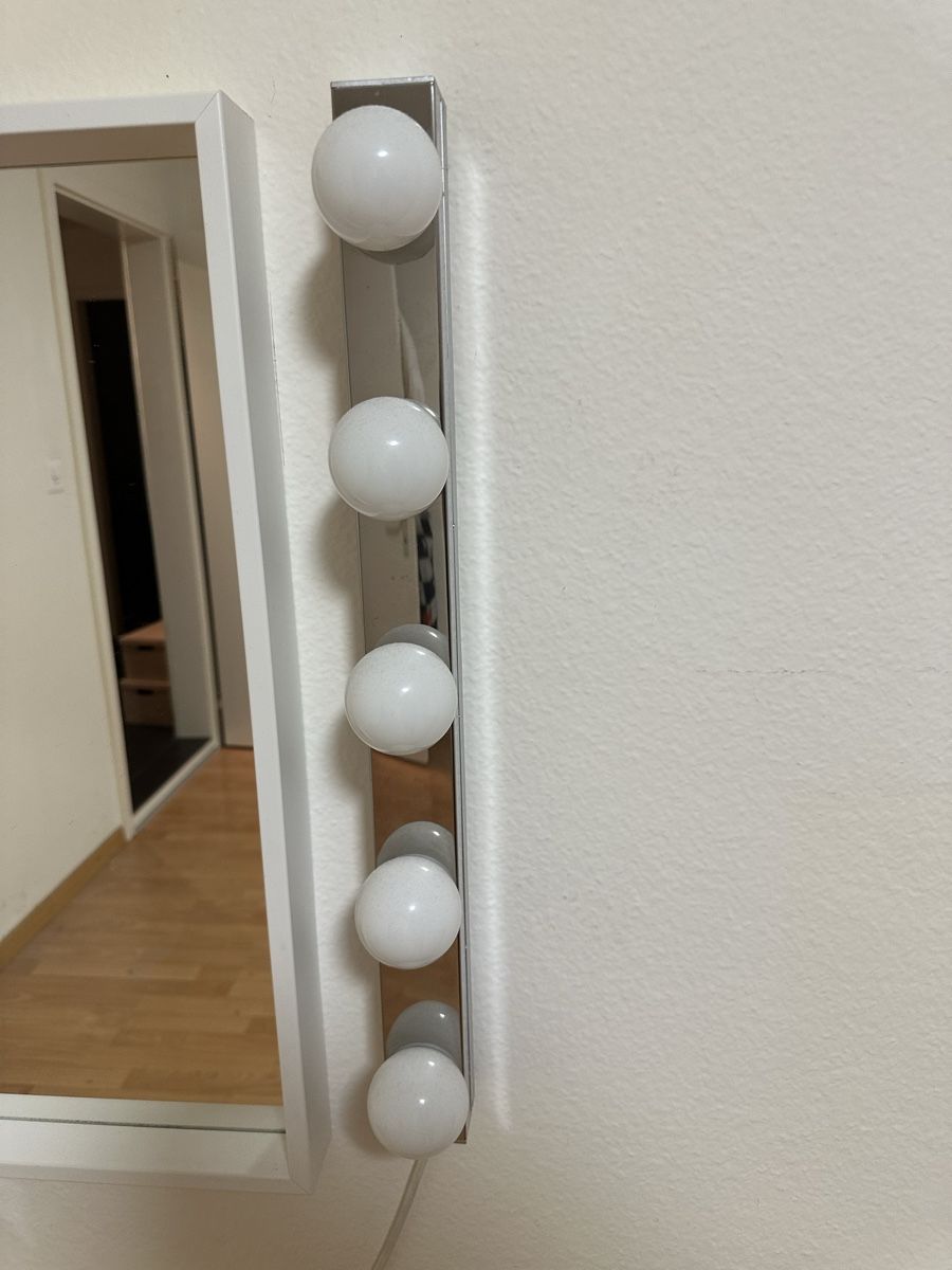 Specchi: Spiegel mit Licht und Lichtschalter – Usato da Wynau venduto da xRahelx 2