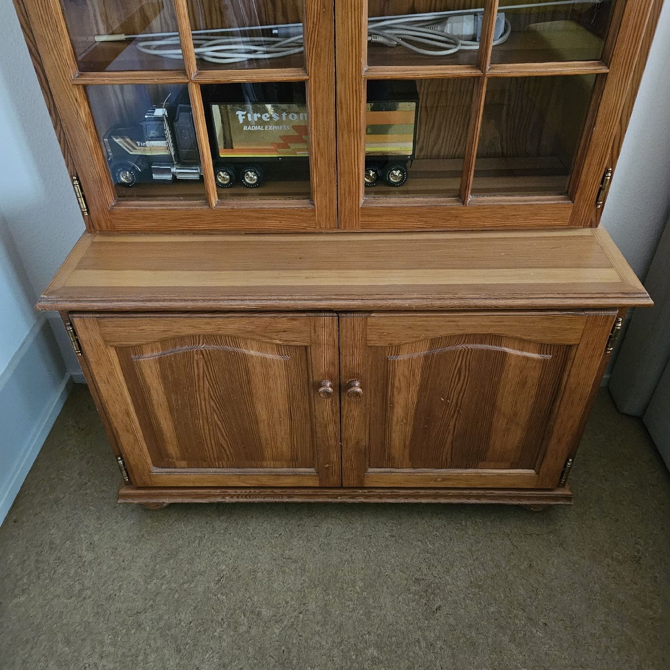 Armadi: Schrank mit Vitrine  – Usato da Thun venduto da Engel114 6