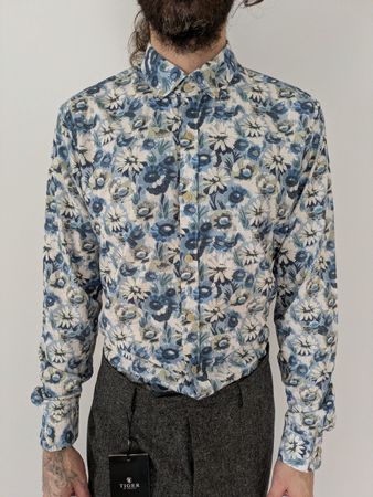 Lufian Hemd, Gr. S, blaues Blumenmuster – Top Zustand