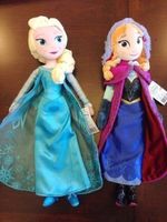 Peluche la reine des neiges Anna et Elsa