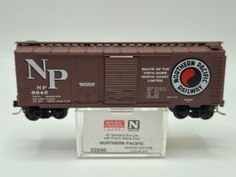 Micro-Trains - 22040 NP Boxcar, 40 Foot, Steel in OVP (E)