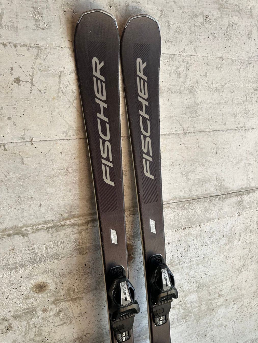 Fischer Skis: Fischer Ski 157cm – Gebraucht aus Emmenbrücke von karkarkar 1