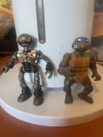 2x Ninja Turtles Figuren/ Waffen  (Mirage Studios 1980's)
