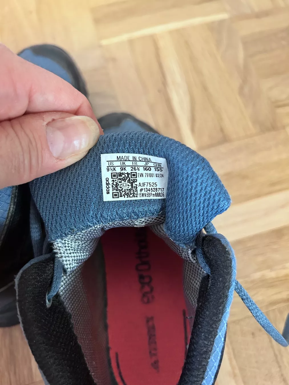 Adidas Scarpe da uomo: Trekkingschuhe Kinder – Usato da Affoltern am Albis venduto da dor_d289 2