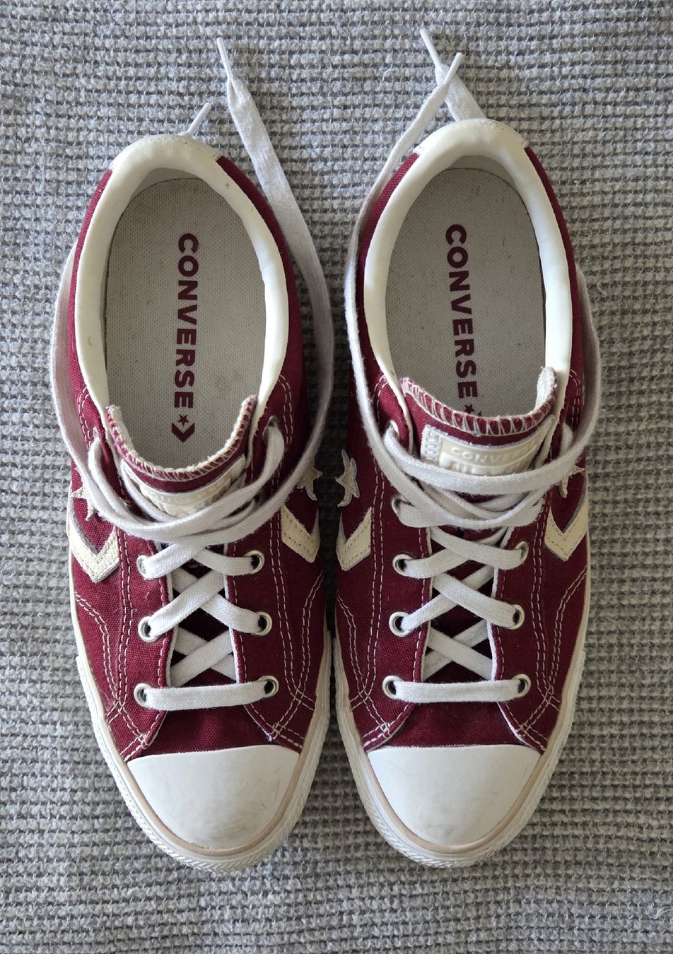 Converse Scarpe da uomo: Converse All Star, weinrot, Gr. 39.5 – Usato da Basel venduto da ang_2021