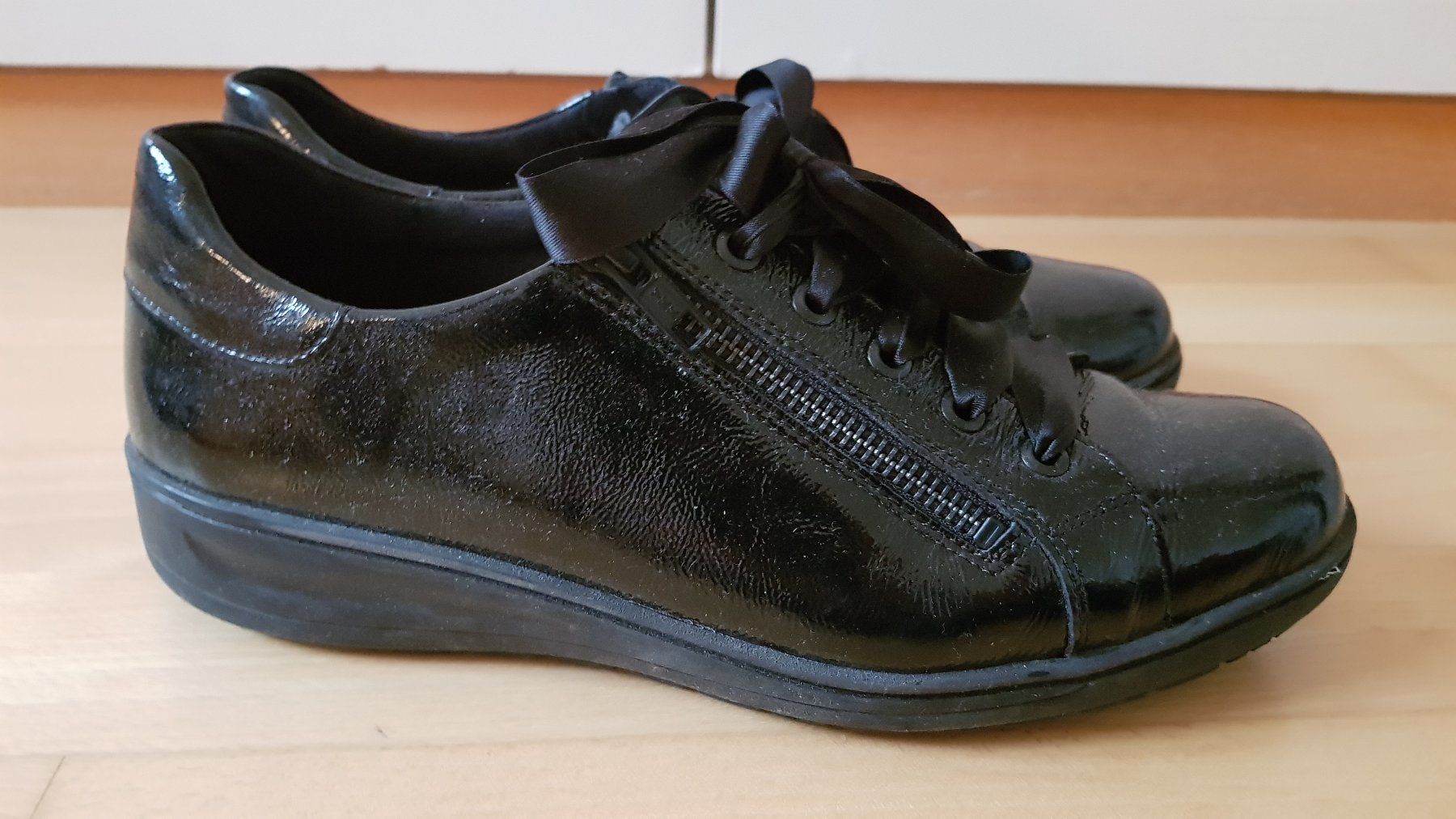 Damenschuhe: Lackschuhe Damen Gr. 39, von Solidus, schwarz – Gebraucht aus Luzern von Dotryit 1