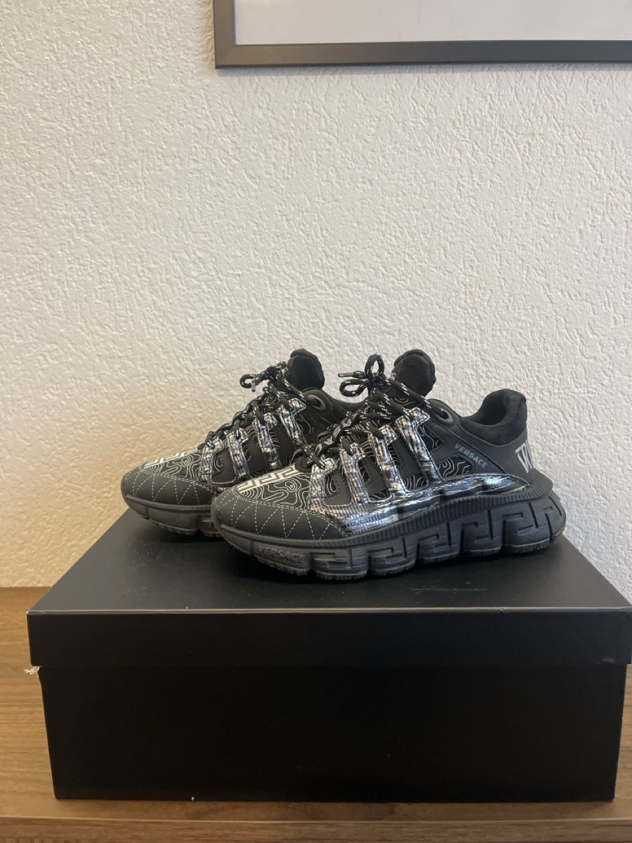 Scarpe da uomo: Versace sneaker T37 – Nuovo (secondo la descrizione) da Monthey venduto da srn_z9ww