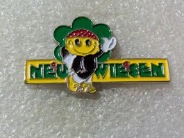 Ansteckpin 87: Zentrum Newiesen