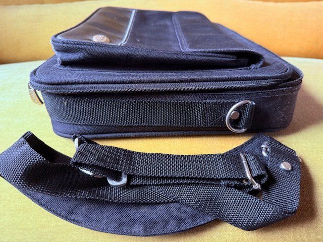 Borse: Laptop - Tablette Tasche – Usato da Zollikon venduto da cyberbambi123 2