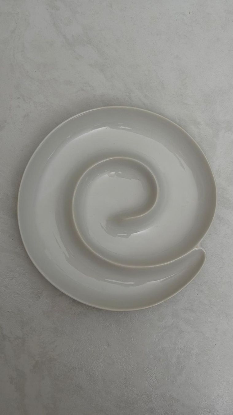 Piatti di portata: Dekoteller: Teller mit Spiralmuster, Weiss  – Usato da Steinmaur venduto da Kiki_m240