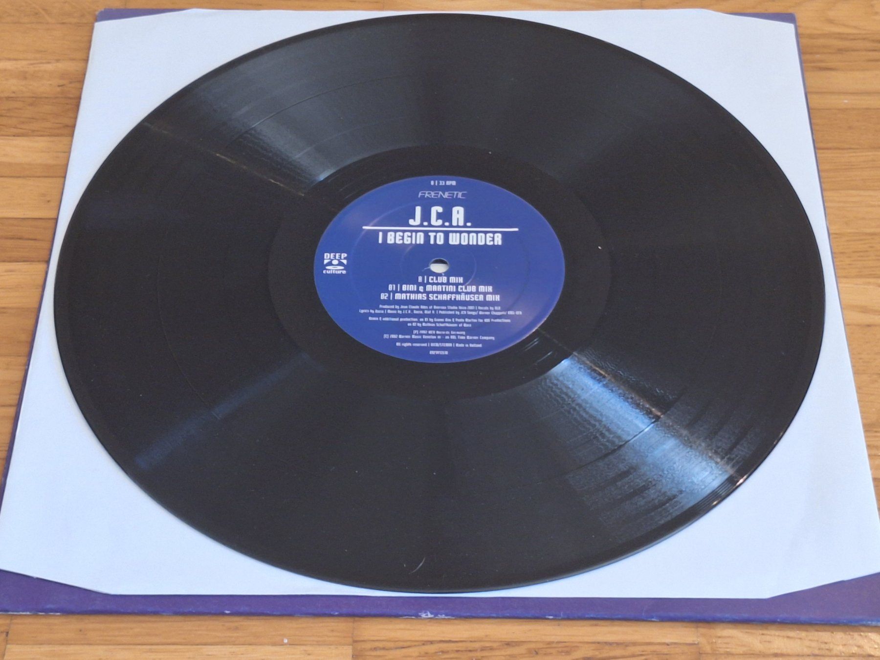Dischi in vinile: J.C.A., I Begin To Wonder - 12" Maxi NL 2002 – Nuovo (secondo la descrizione) da Oberentfelden venduto da Musicud 2