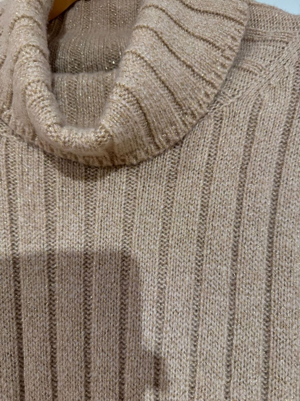 Maglioni & Felpe: Cooler Pullover/Strickkleid mit Goldfäden, Esisto, Gr. M – Nuovo (secondo la descrizione) da Oberrohrdorf venduto da maggys15 8