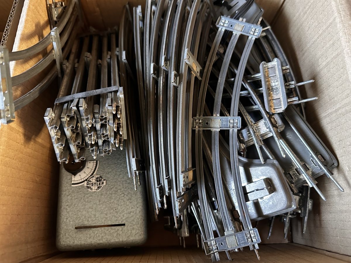Distler Modellini di ferrovie: Mega Posten Distler Weichen Schienen Trafos ab 49.- – Usato da Sennwald venduto da HARO-Import 2