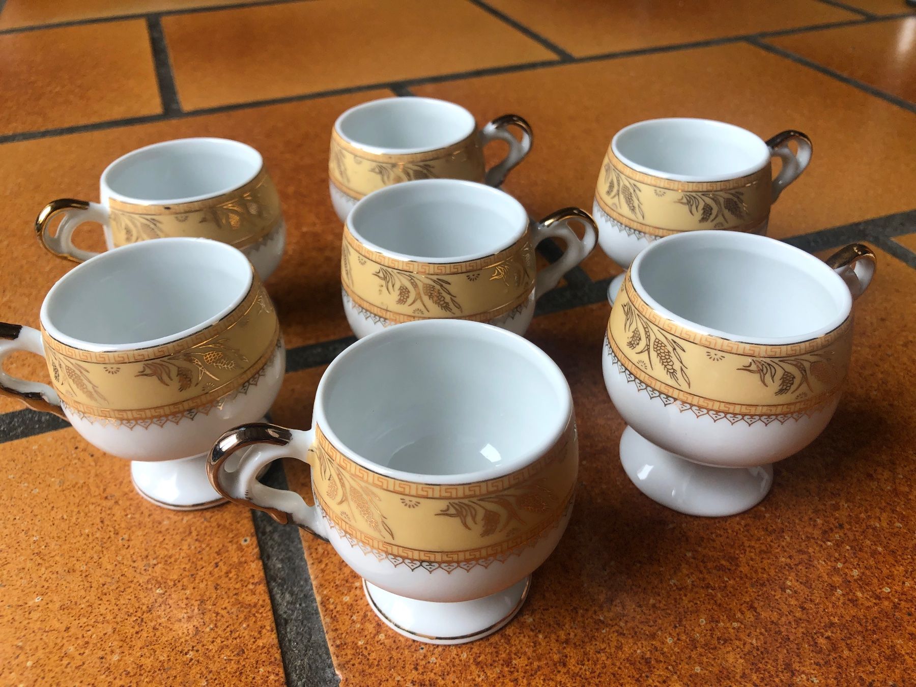 Tassen: anciennes tasses à café – Gebraucht aus Bernex von joe_6dn9 4