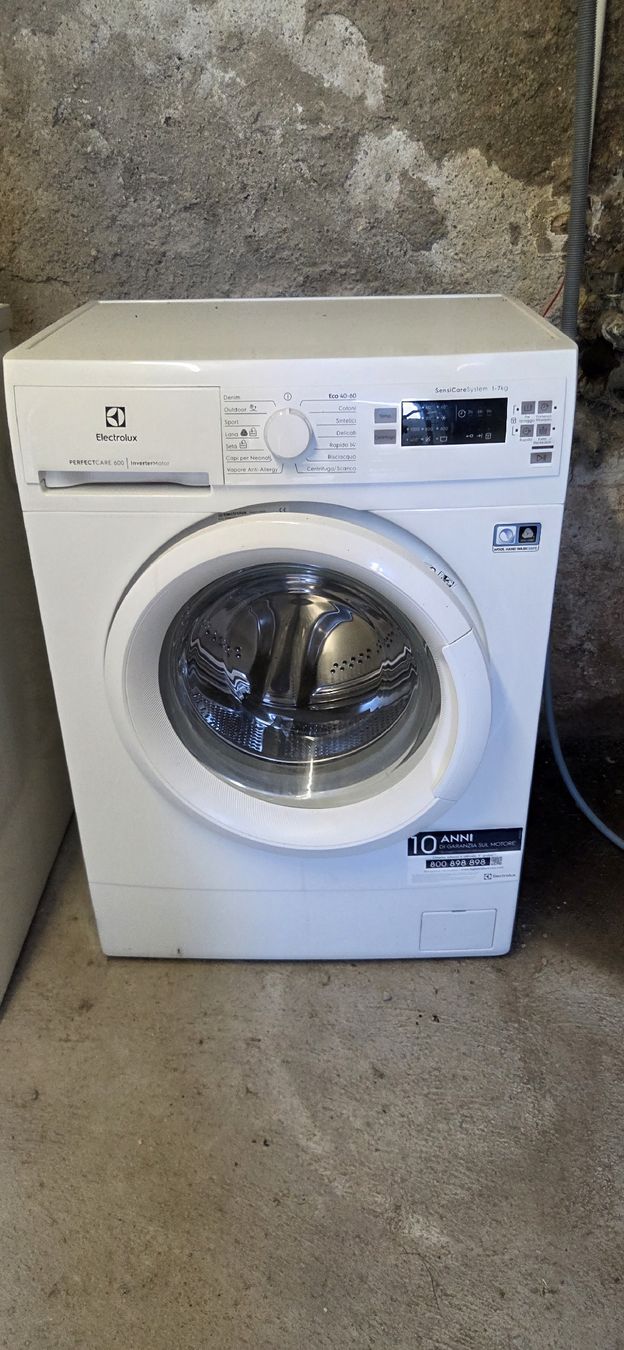 Electrolux Lavatrici: Elektrolux Waschmaschine 1-7kg – Usato da Aesch LU venduto da hooz