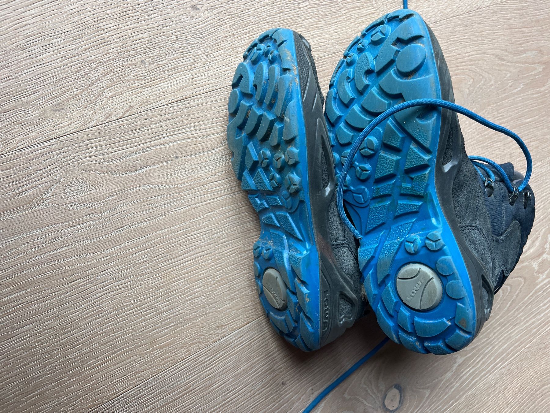 Lowa Schuhe für Jungen: Lowa Winterschuhe 37 – Gebraucht aus Friltschen von rubufri1982 2