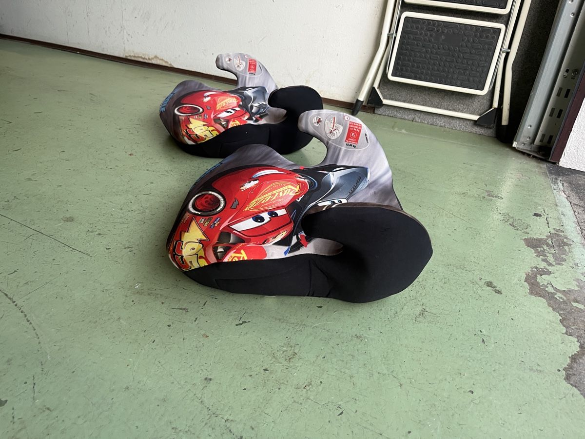 Seggiolini per auto: Kinder Sitzerhöhung – Usato da Hergiswil NW venduto da Pug405 3
