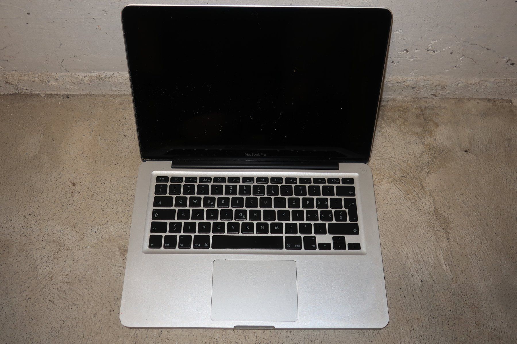 Apple Portables: HEUTE Apple Mac Book Pro 13" DEFEKT – Défectueux à Zürich par dnk_nrd8