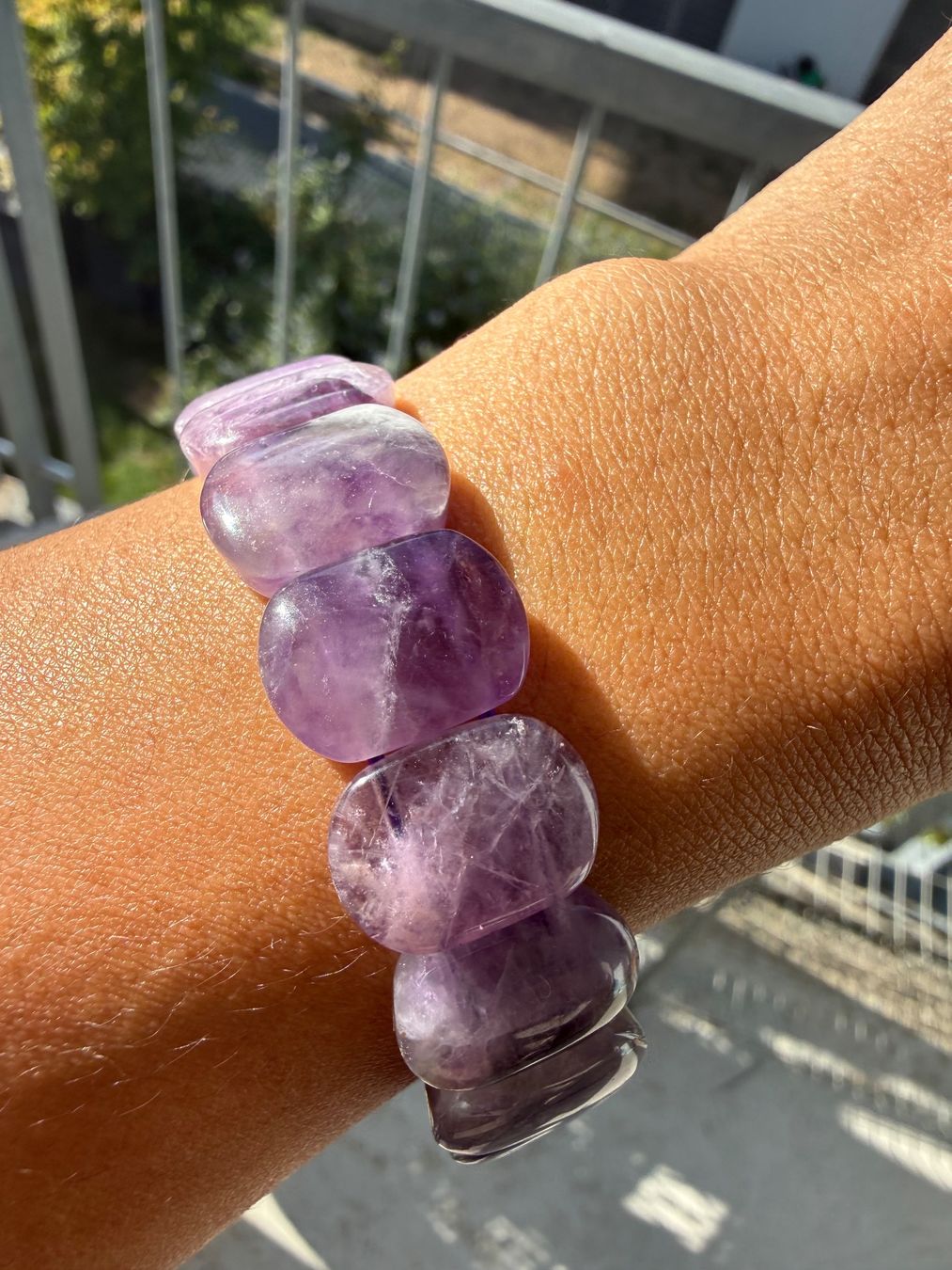 Armbänder & -reifen: Amethyst Stretch Armband – Elastischer Edelstein Armreif – Neu (gemäss Beschreibung) aus Jegenstorf von SteinGlanz 1
