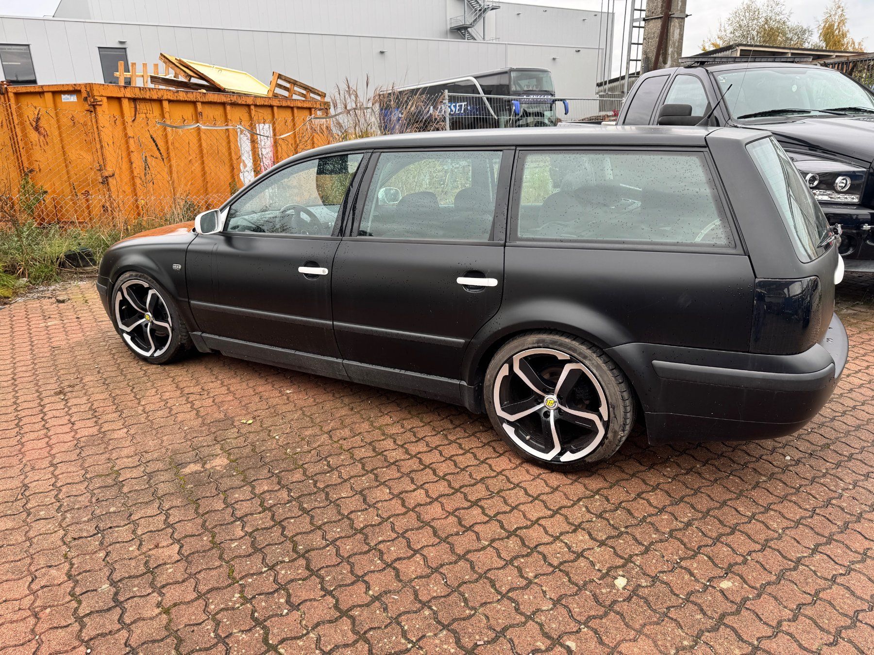 VW Automobili: VW PASSAT TUNING KOMBI – Usato da Avenches venduto da BOOTTRANSPORTE 2