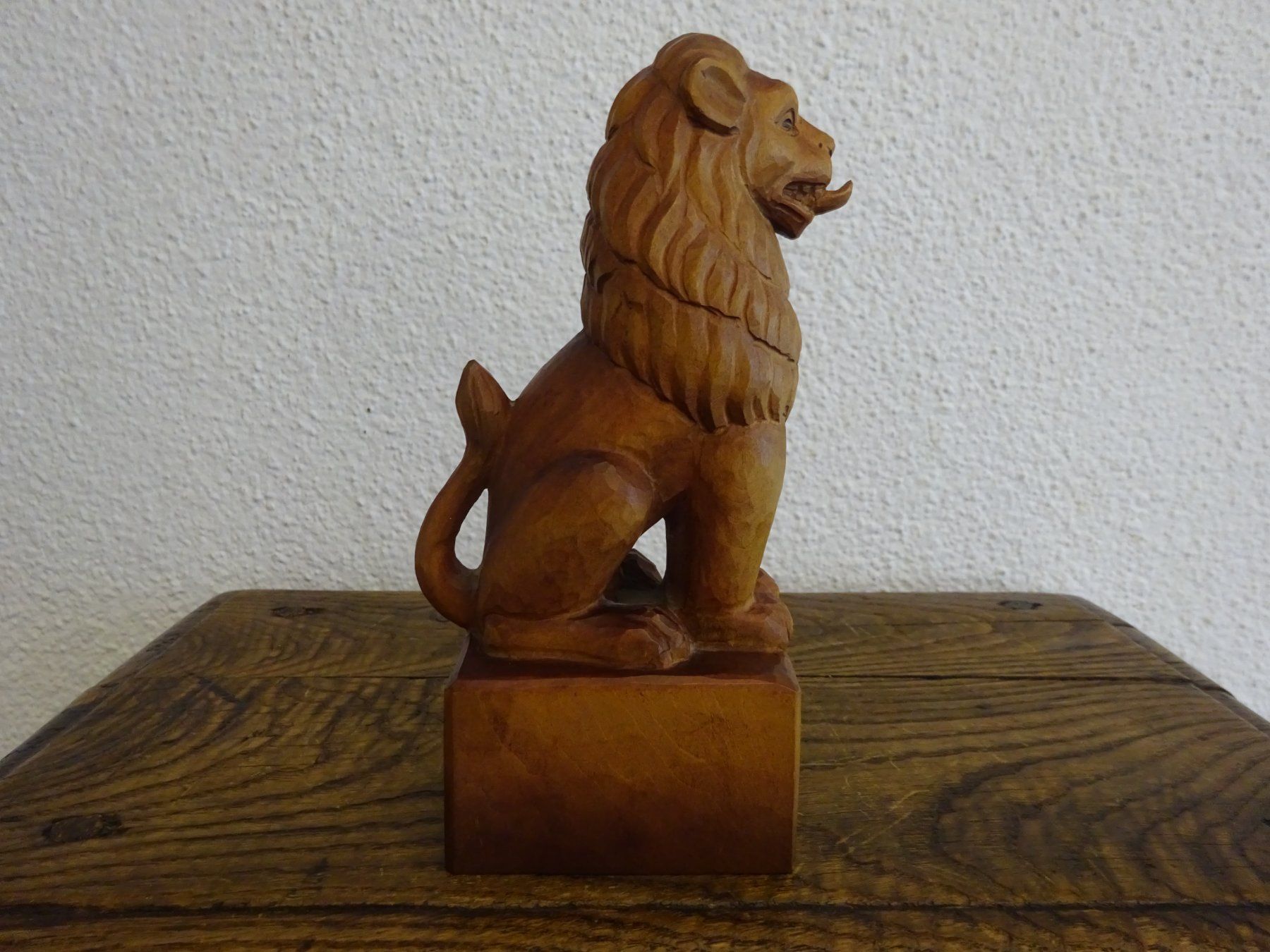 Sculture & Statue: Kloten Leu / Curling / Huggler – Usato da Esslingen venduto da eintagammeer