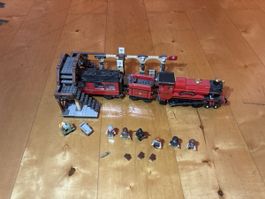 Lego Harry Potter Hogwarts Express 75955 with minifigures