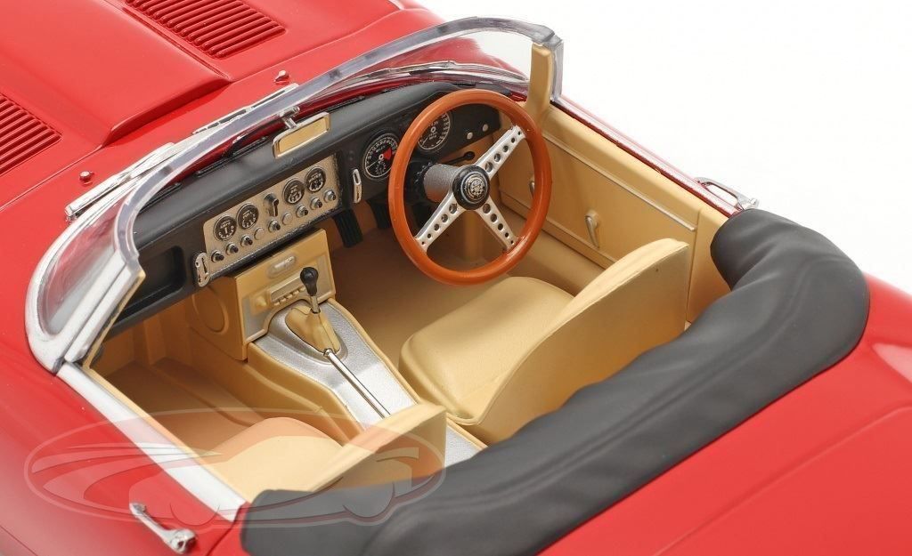 KK-Scale Voitures modèles: JAGUAR E-Type Cabriolet 1961 rot 1:18 von KK-Scale – Neuf avec emballage d'origine à Küttigen par exclusive-modelcars 5