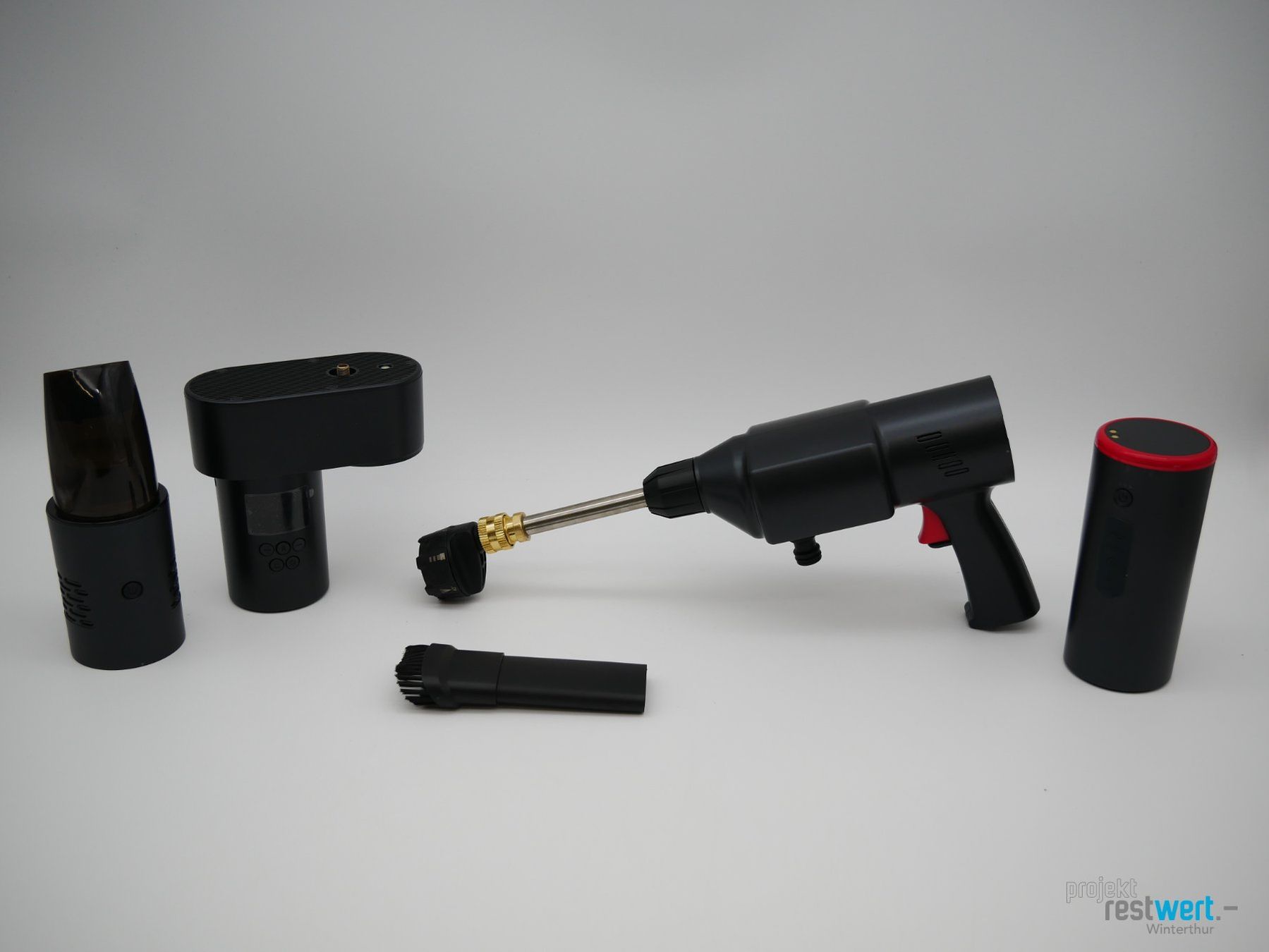 Caricabatterie: NONAME Smart Auto Kit mit Powerbank – Nuovo (secondo la descrizione) da Winterthur venduto da Restwert_Winterthur 1