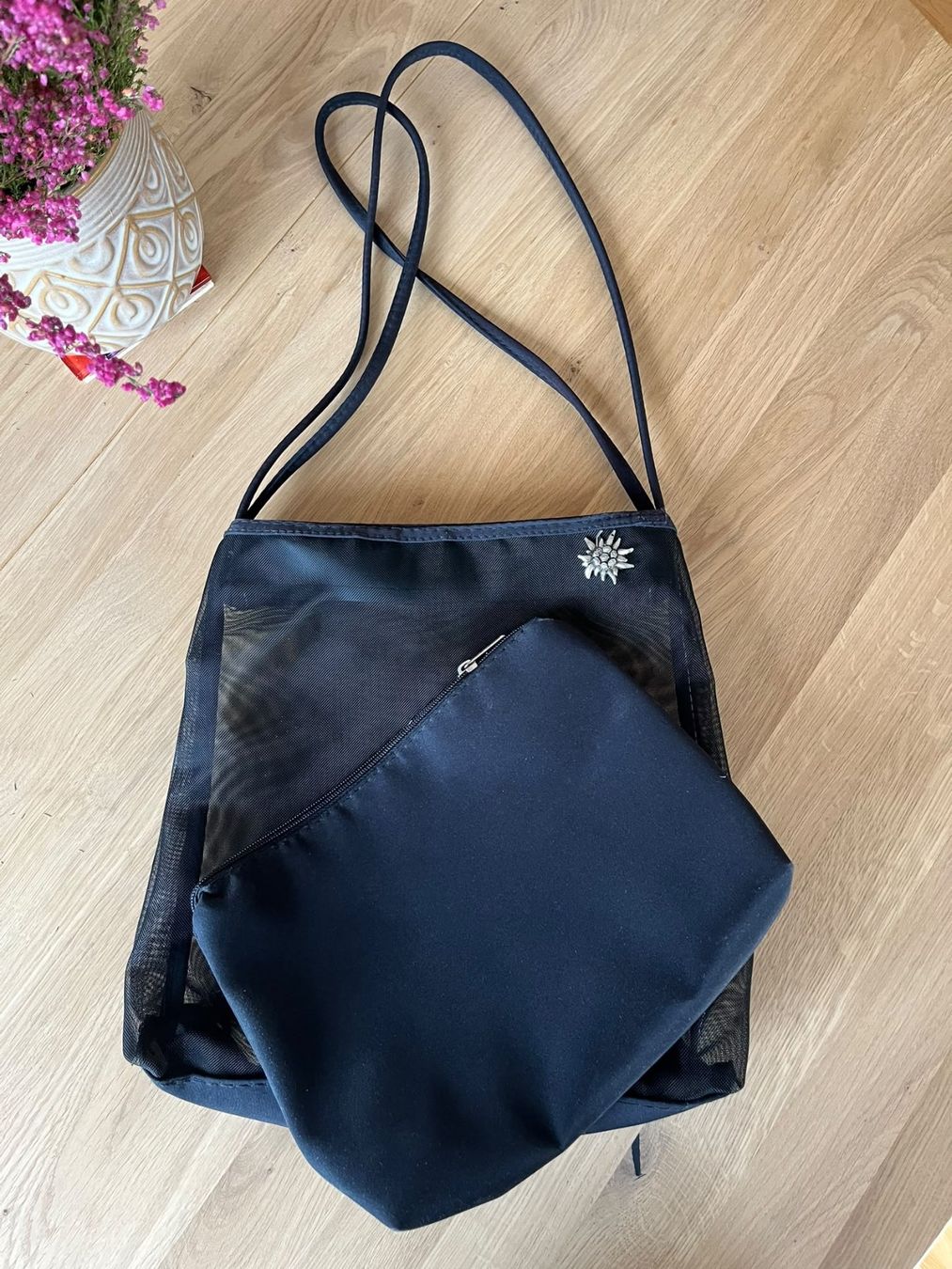 Vintage Netztasche schwarz mit Edelweiss Anstecker (D'occasion) à ...