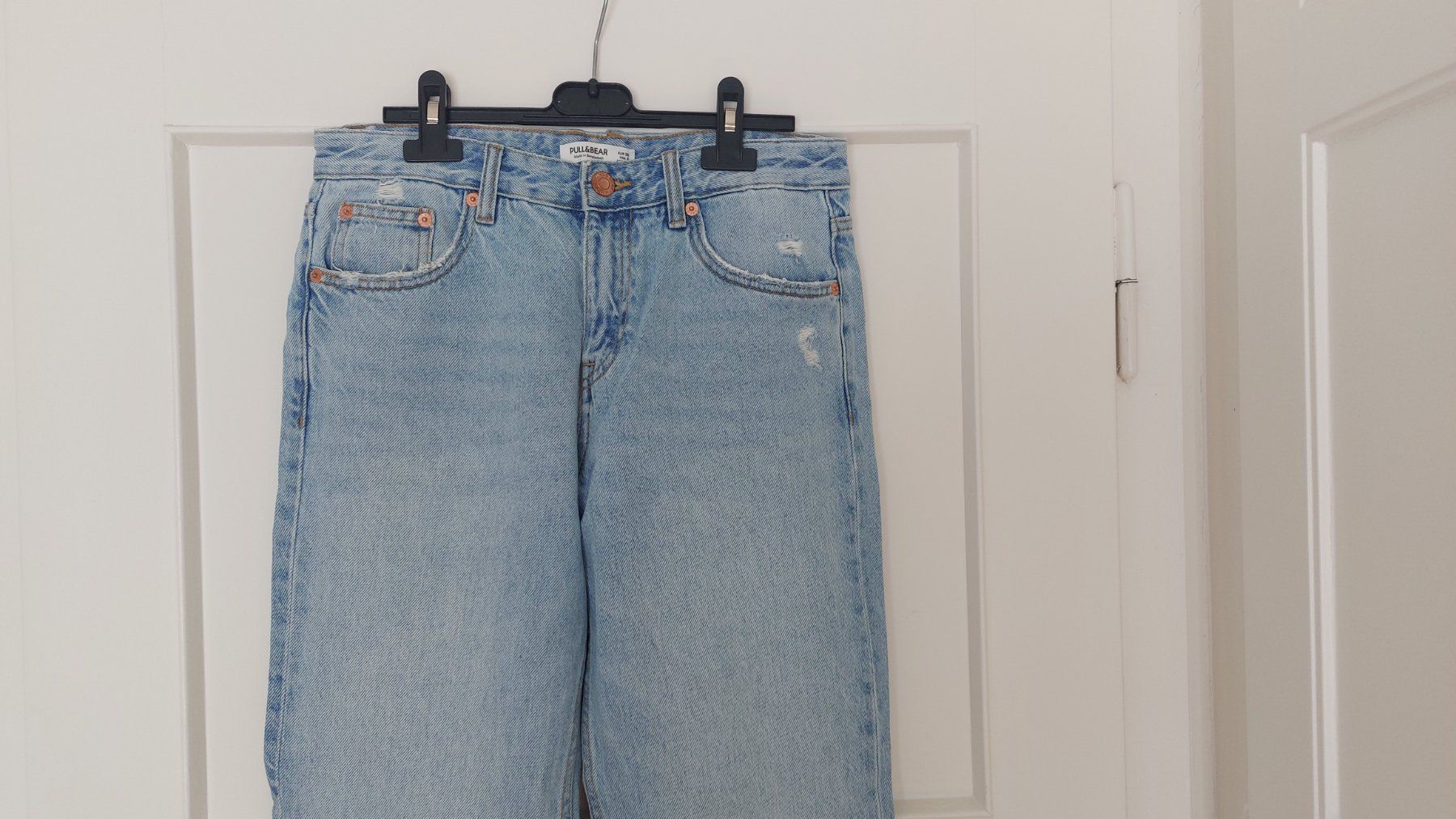 Pull&Bear Jeans: Jean clair Pull&Bear taille 38 comme neuf – Nuovo (secondo la descrizione) da Lausanne venduto da anta-123 1