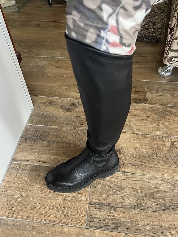 Scarpe da donna: Tamaris Overknee Leder Stiefel – Usato da Schnottwil venduto da pacha08 1