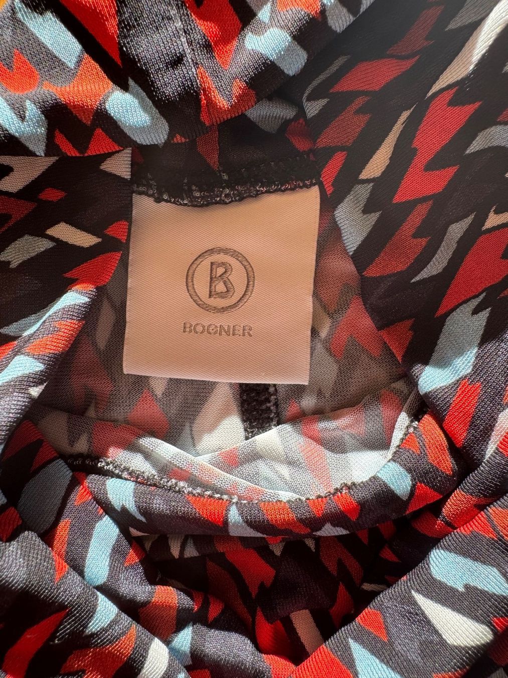 Bogner Maglioni & Felpe: Bogner, feiner Rollkragenpullover, Gr. 36 neuwertig – Nuovo (secondo la descrizione) da Oberrohrdorf venduto da maggys15 2