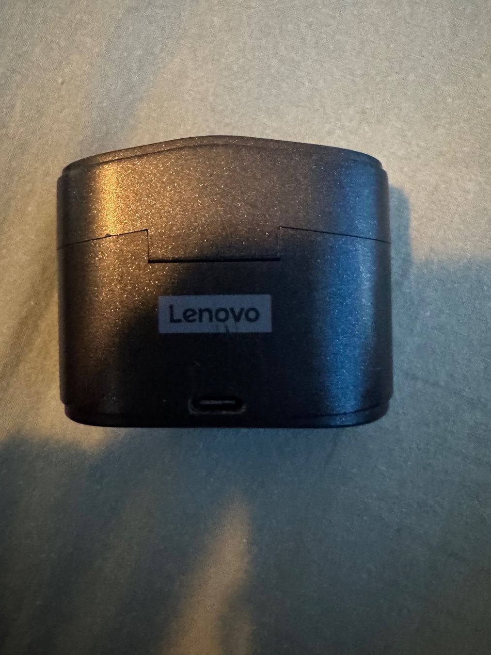 Cuffie: lenovo Kopfhörer Ladecase – Usato da Adliswil venduto da Busys