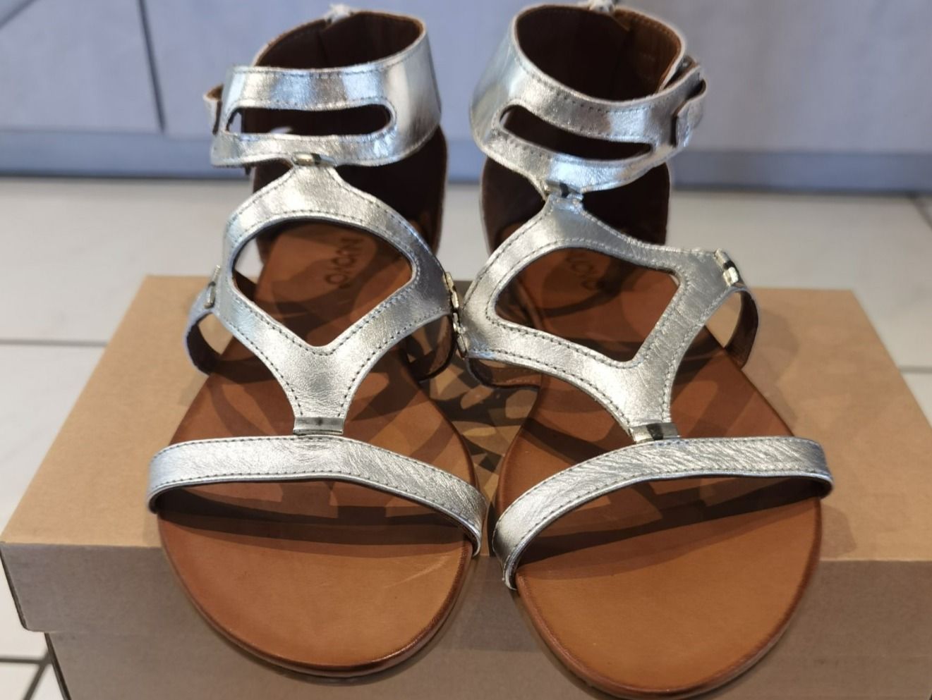 Scarpe da donna: Leder Sandalen Gr. 38 – Nuovo e nell'imballaggio originale da Uerkheim venduto da Justi.y 1