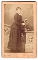 Fotografie De Jongh, Lausanne, Dame mit 