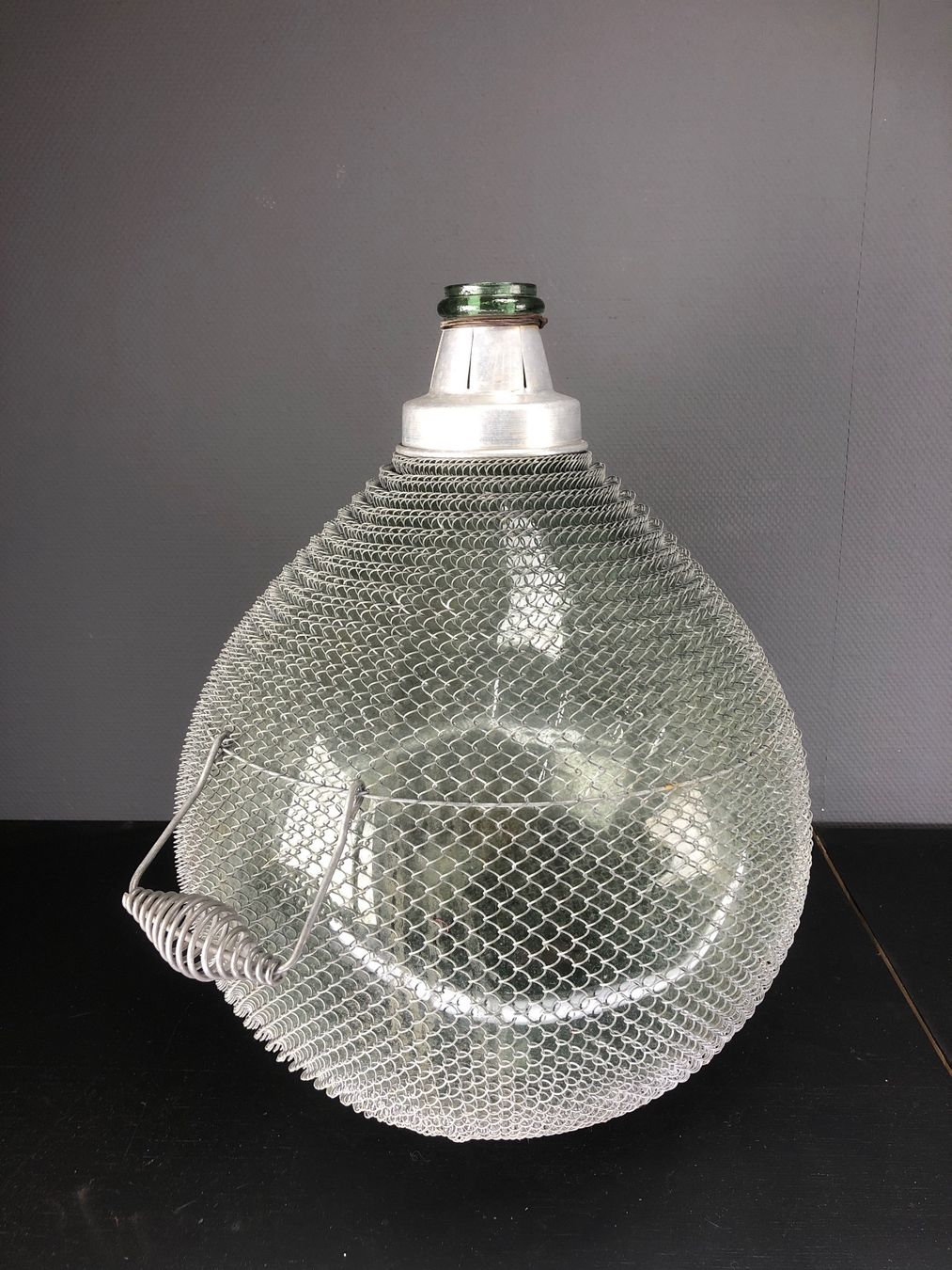 Accessori: Grosse Weinflasche, Weinballon, Mostflasche mit Gitternetz – Usato da Laufenburg venduto da industrial-silence