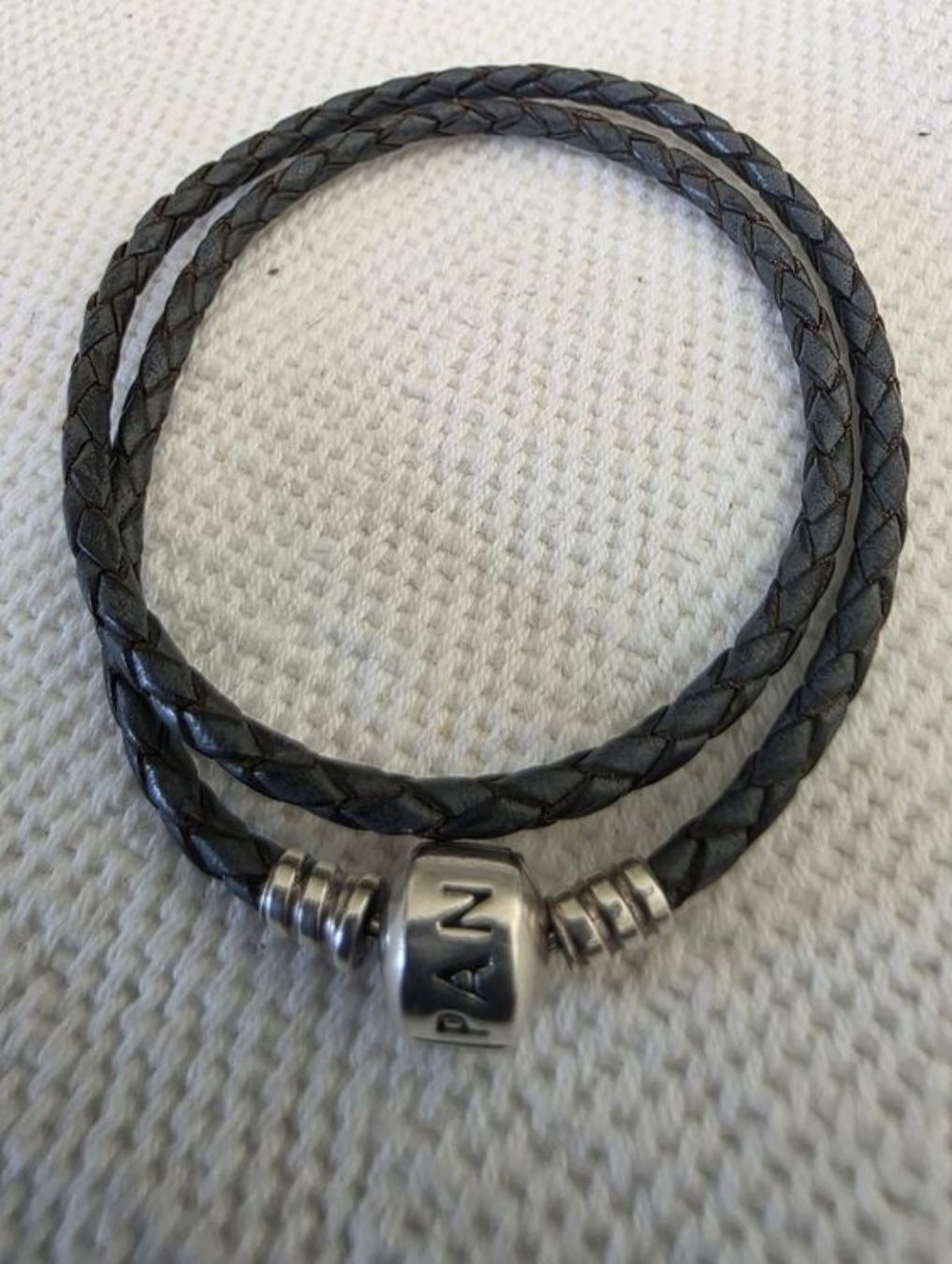 Pandora Armbänder & -reifen: Pandora – Gebraucht aus St-Pierre-Clages von _RV 1