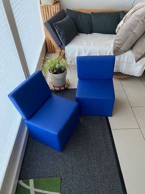 Sgabelli: 2 marineblaue Klapp-Hocker, variabel einsetzbar! – Usato da Zürich venduto da Hallo0109