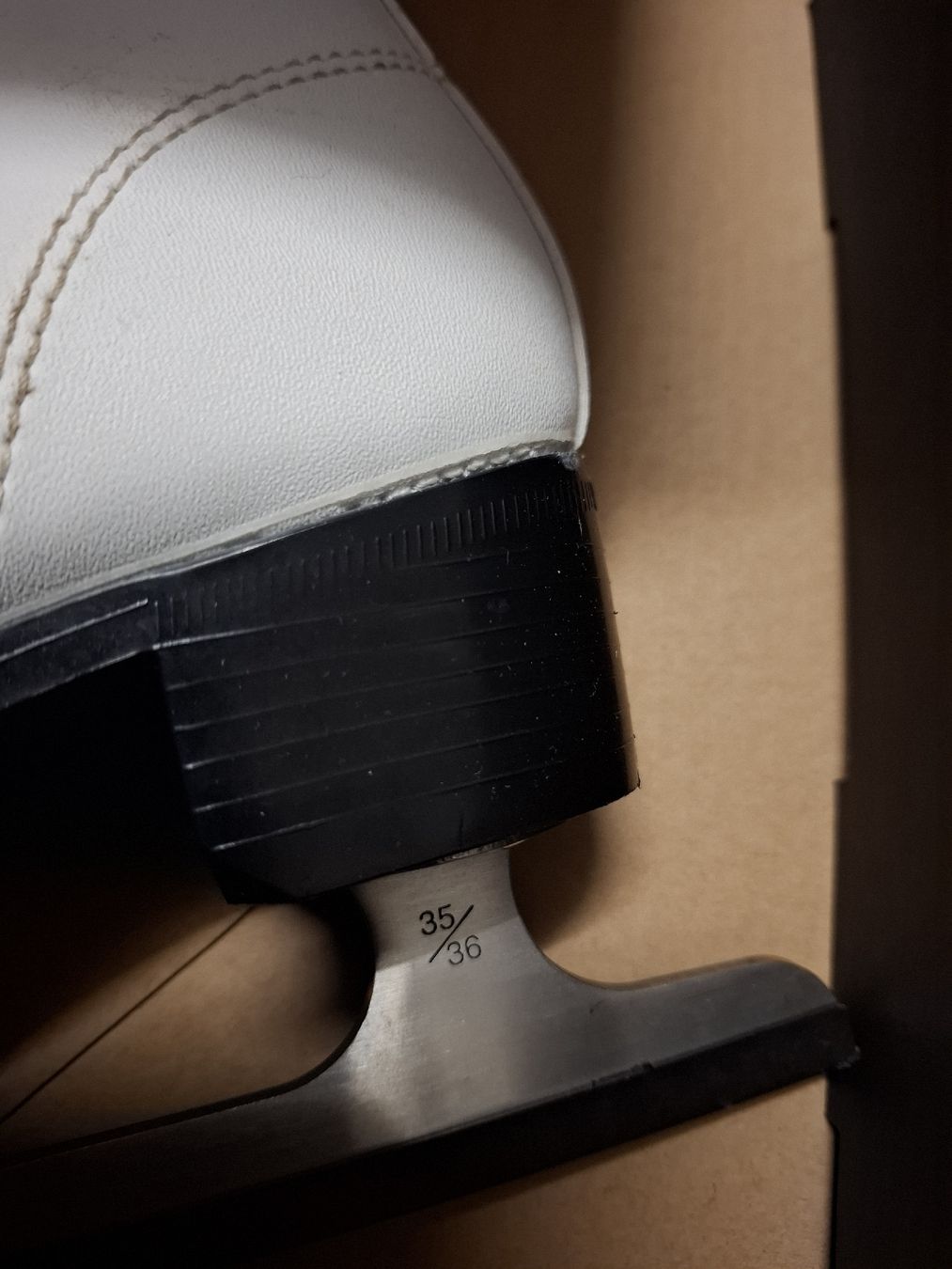 Schlittschuhe: patin à glace, 35-36, Extrend – Neu (gemäss Beschreibung) aus Tramelan von yok-yok 3