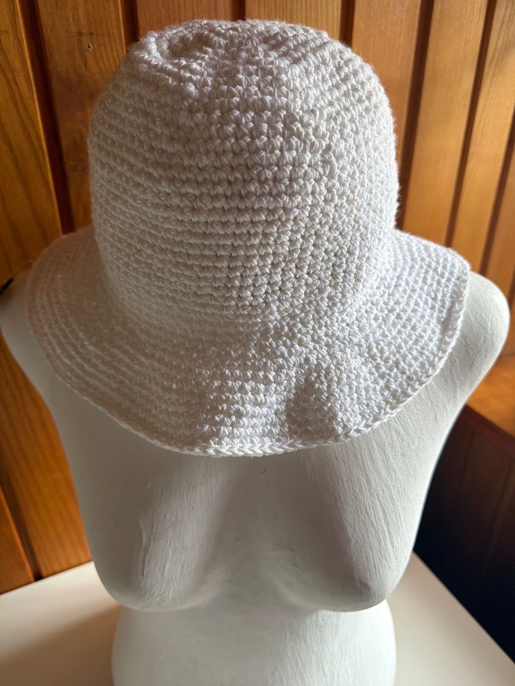 Copricapi, berretti & cappellini: HUT-VINTAGE-DAMEN-WEISS – Nuovo e nell'imballaggio originale da Meienried venduto da ManuelaBoutique 2
