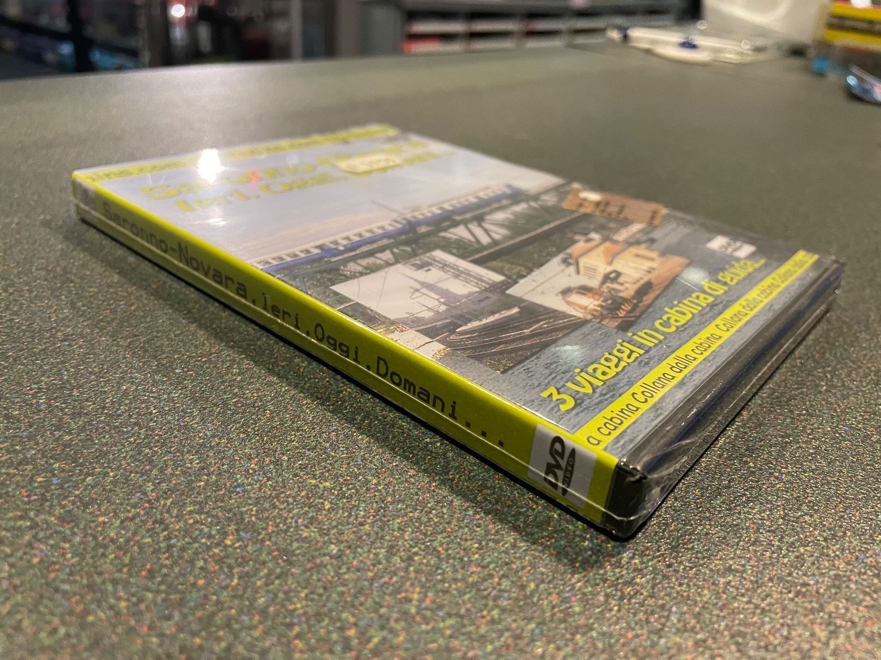 Tutti i DVDs: DVD Eisenbahn Saronno Novara TG trains – Nuovo e nell'imballaggio originale da Chiasso venduto da Carrara-Modellismo 1