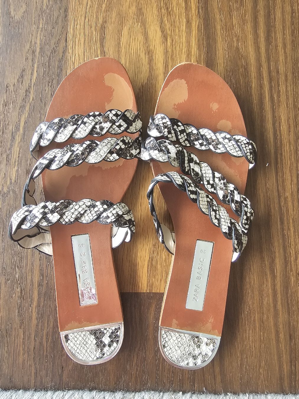 Zara Scarpe da donna: Zara Basic Sandalen, Schlangenmuster, Gr. 39 - Sommerhit! – Usato da Aesch ZH venduto da _tigerlily_ 1