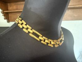 Elegante goldenfarbe Vintage Halskette