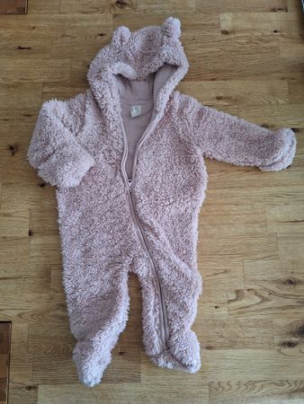 Baby Gap kuschluger Overall rosa Gr. 0-6 Months