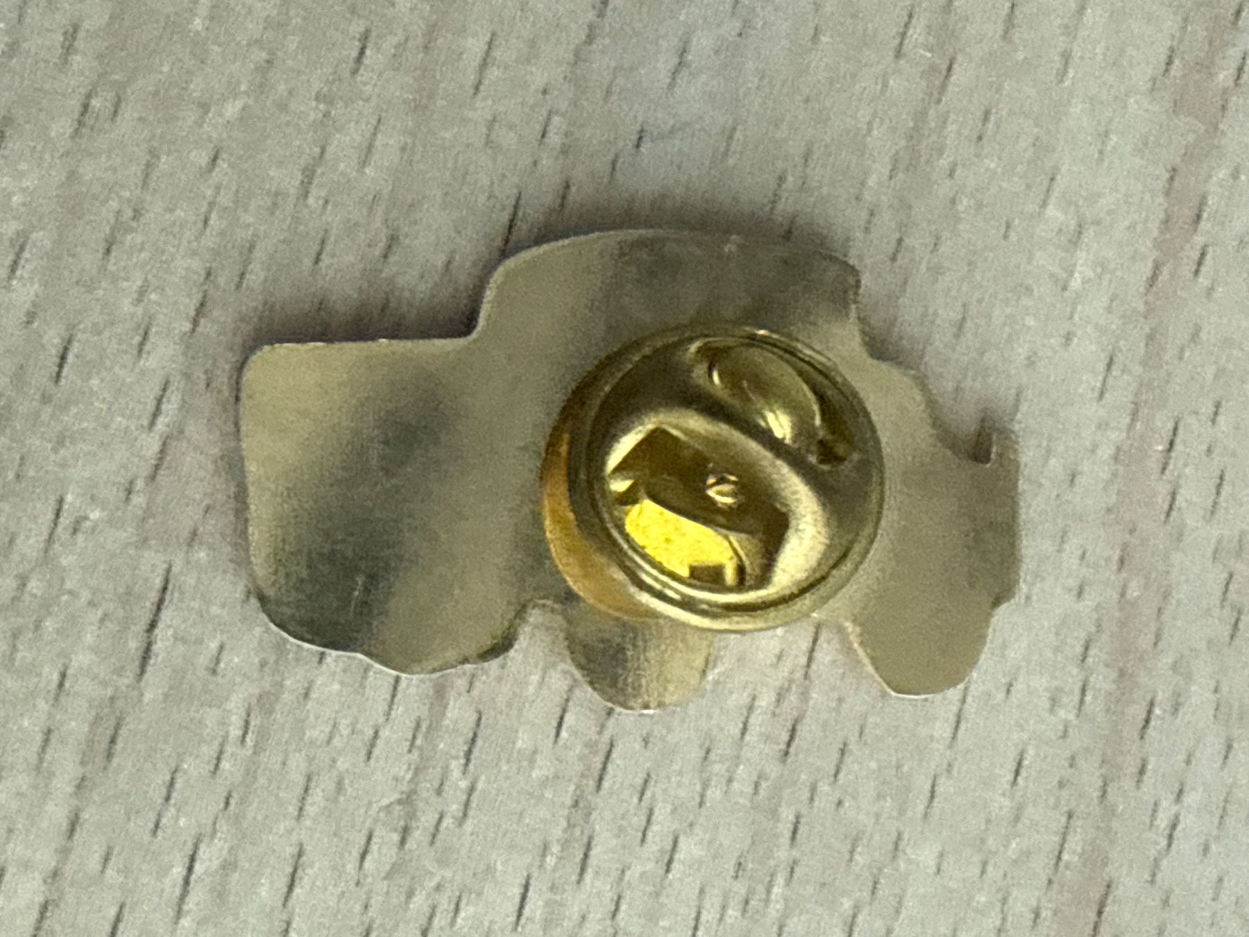 Placchette & Badge: Pin Militär LKW Luxembourg – Usato da Glattbrugg venduto da Schweigmatt 1