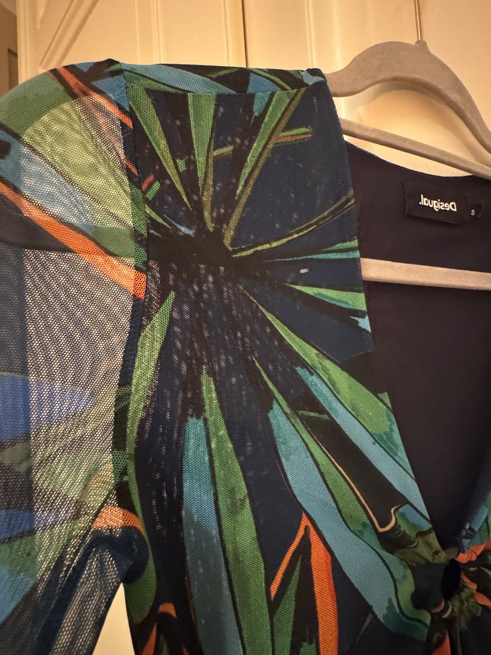 Desigual Vestiti: Robe en mesh Desigual – Usato da Lausanne venduto da EloLausanne 1